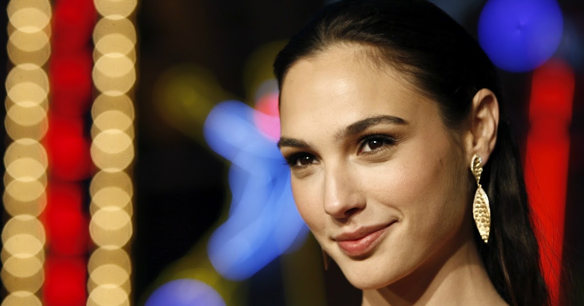 gal gadot wallpaper,hair,face,eyebrow,lip,beauty