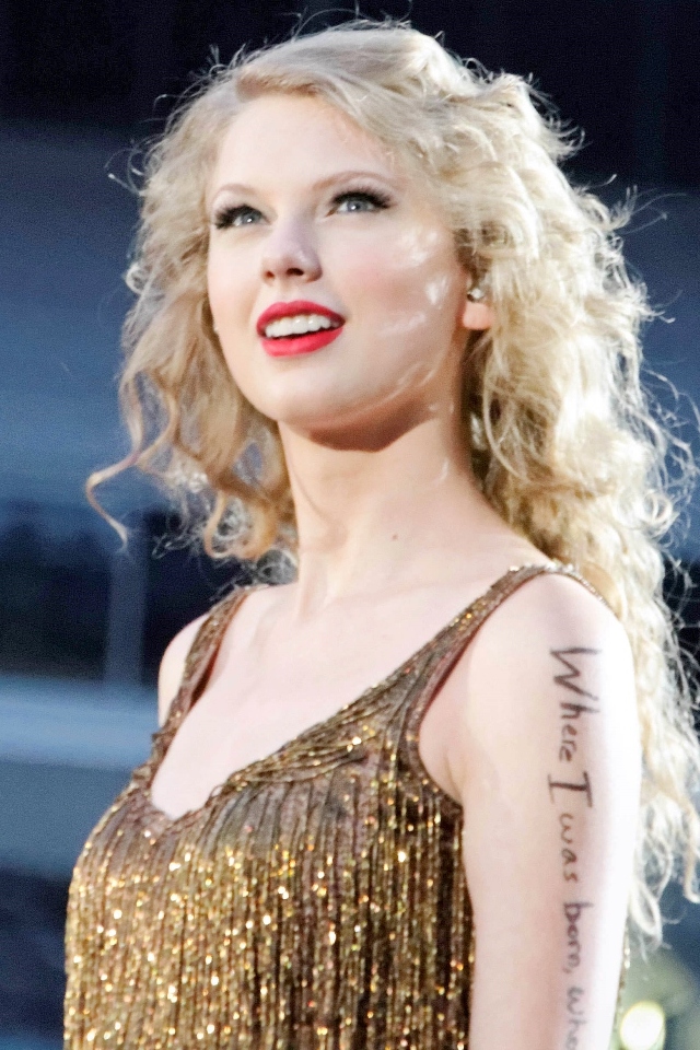 taylor swift iphone wallpaper,hair,fashion model,blond,hairstyle,lip