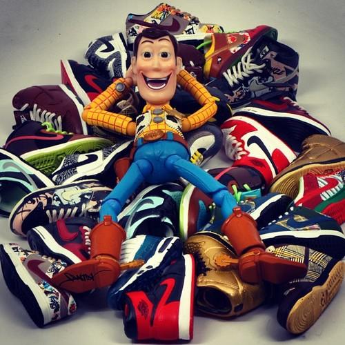 sneakerhead wallpaper,furniture,chair,junk food