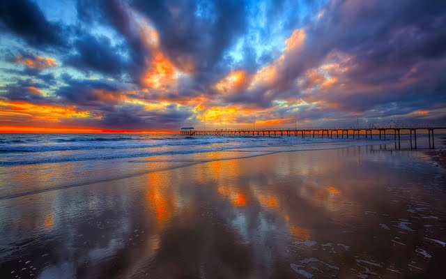 reflective wallpaper,sky,horizon,nature,reflection,sunrise