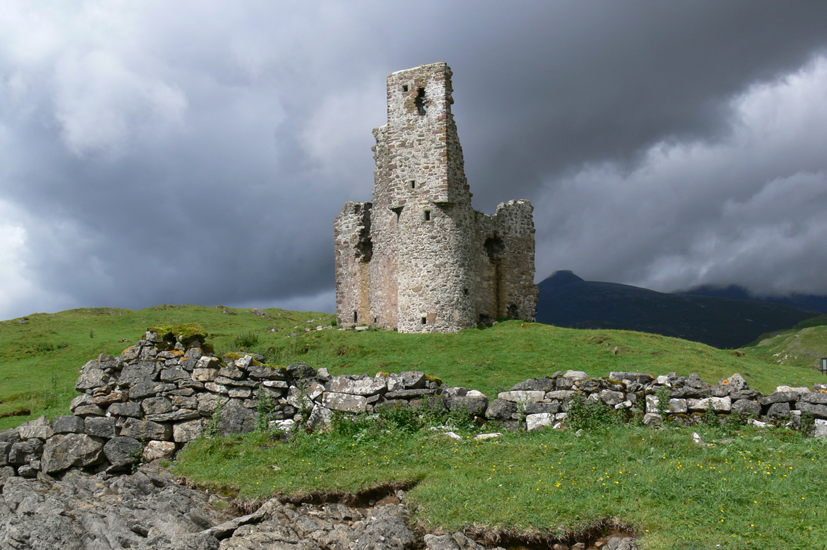 carta da parati a tema scozzese,rovine,castello,fortificazione,roccia,cielo