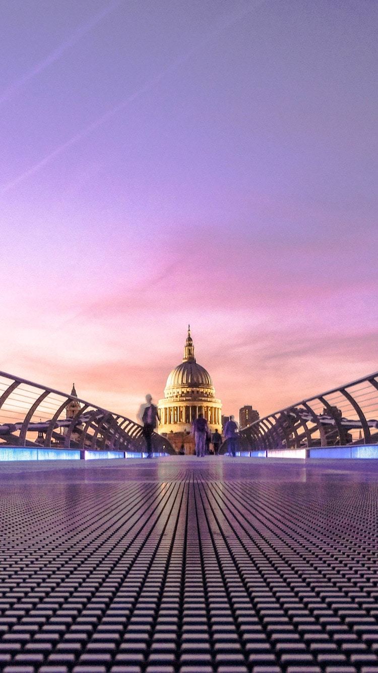 london phone wallpaper,landmark,sky,pink,purple,violet