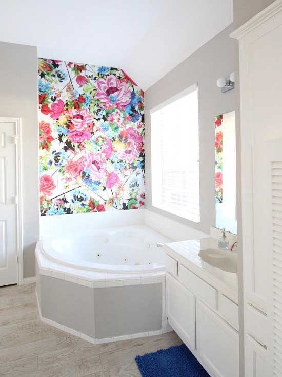 papel tapiz floral baño,baño,habitación,propiedad,loseta,diseño de interiores