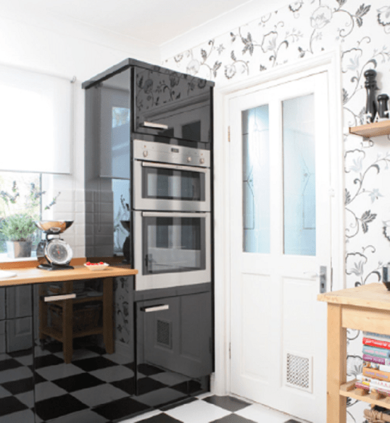 Grey White Black Kitchen- WallpaperUse