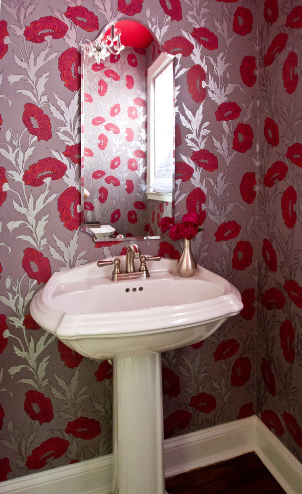 papel tapiz de baño de plata,baño,rojo,habitación,fondo de pantalla,lavabo