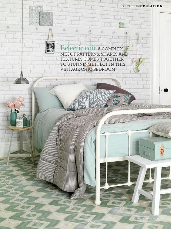 dormitorio de papel tapiz de ladrillo blanco,mueble,cama,dormitorio,habitación,verde