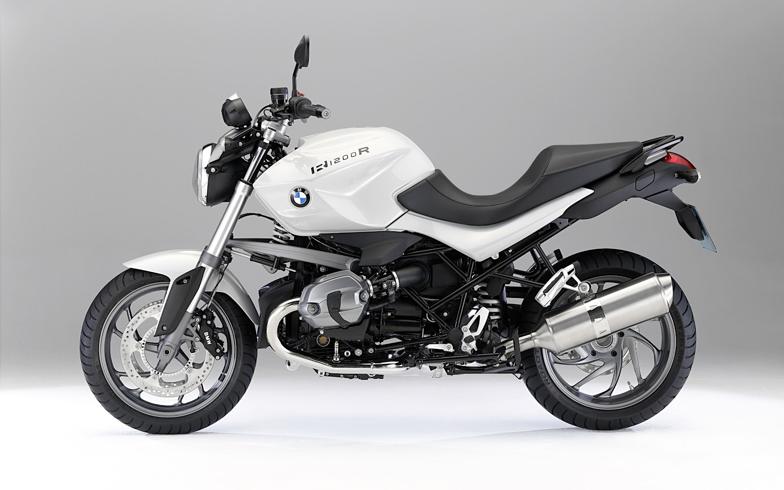 bmw motorcycle wallpaper,land vehicle,motorcycle,vehicle,car,automotive exhaust