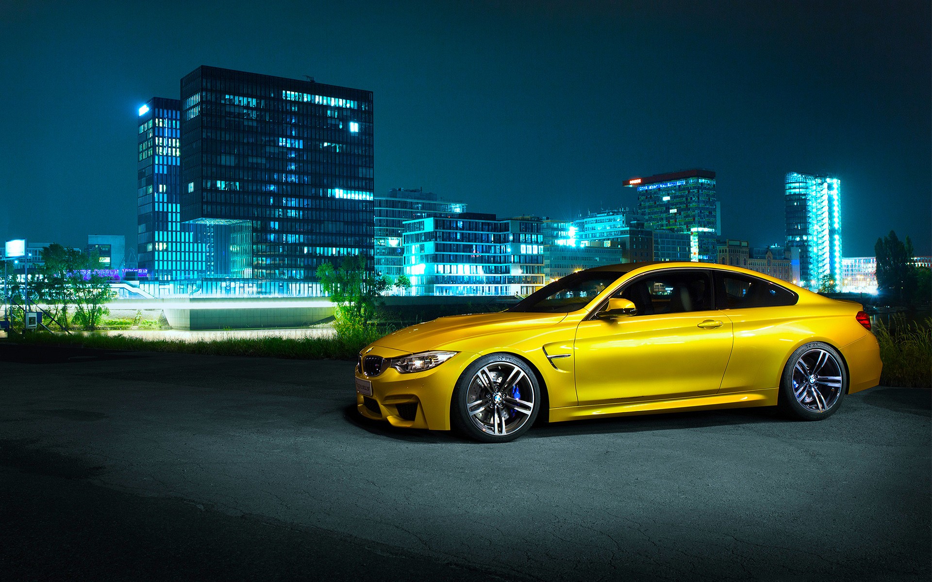 fond d'écran bmw m4 hd,véhicule terrestre,véhicule,voiture,voiture de luxe personnelle,jaune