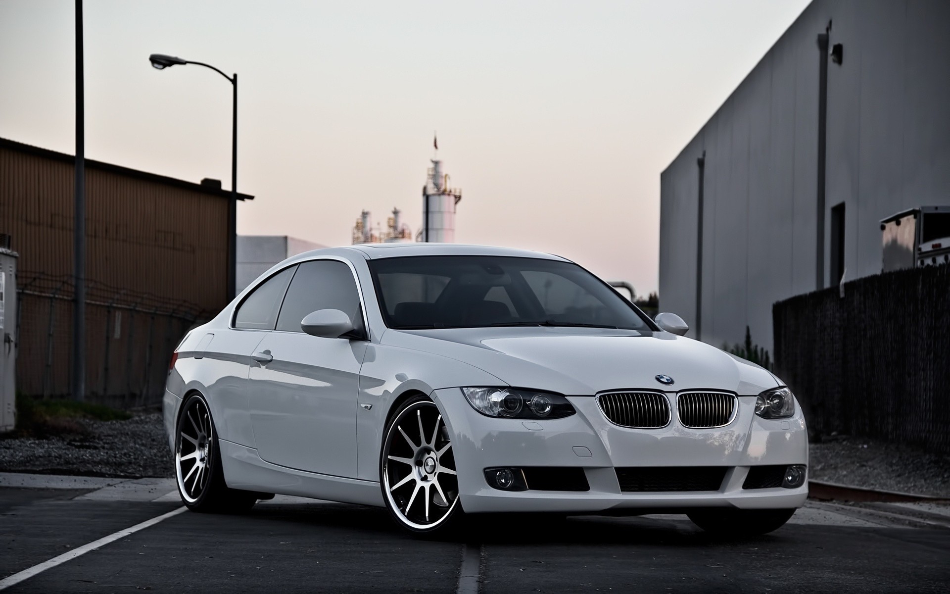 bmw e92 wallpaper,land vehicle,vehicle,car,alloy wheel,rim