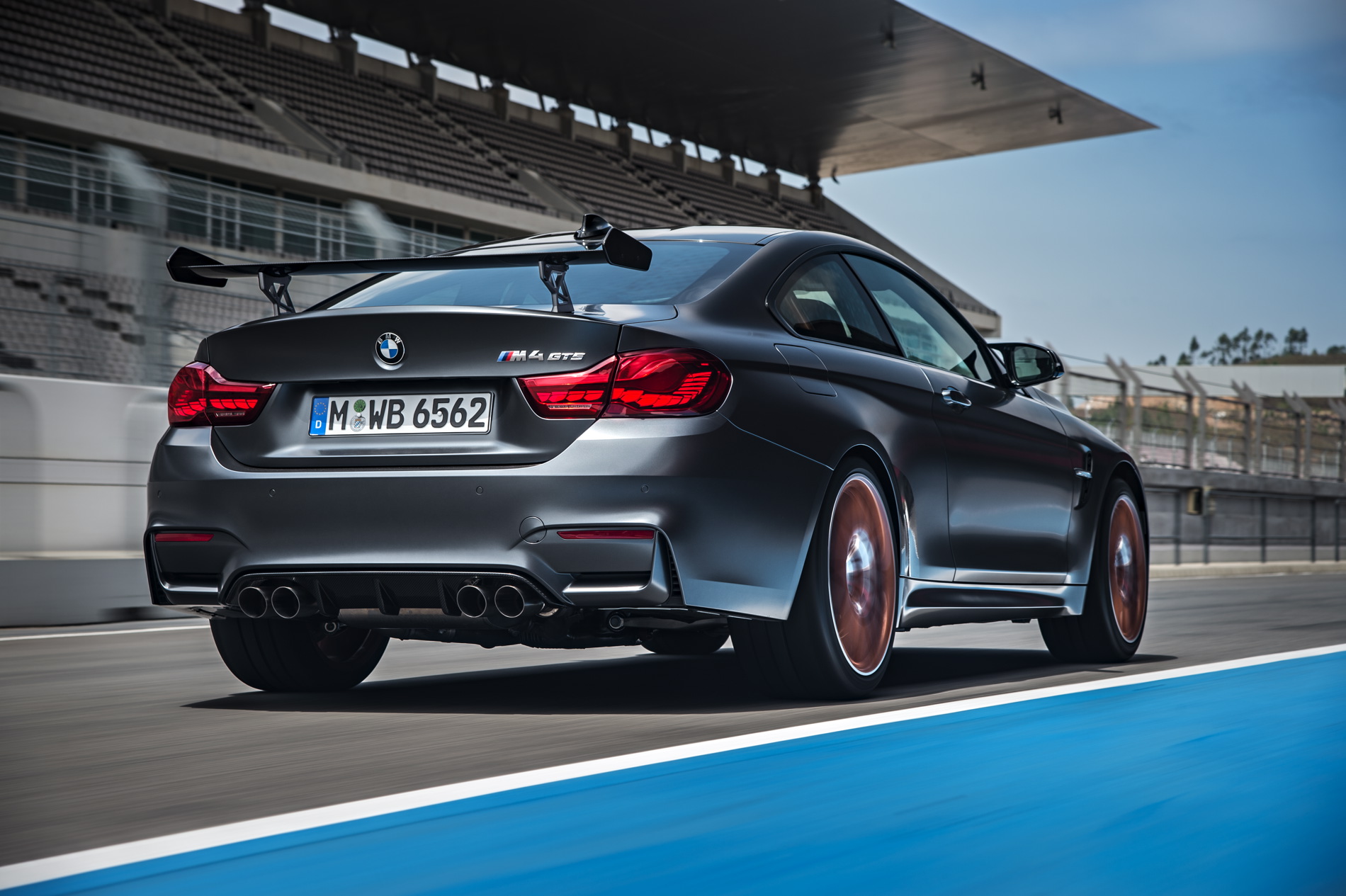 m4 gts wallpaper,landfahrzeug,fahrzeug,auto,persönliches luxusauto,luxusfahrzeug