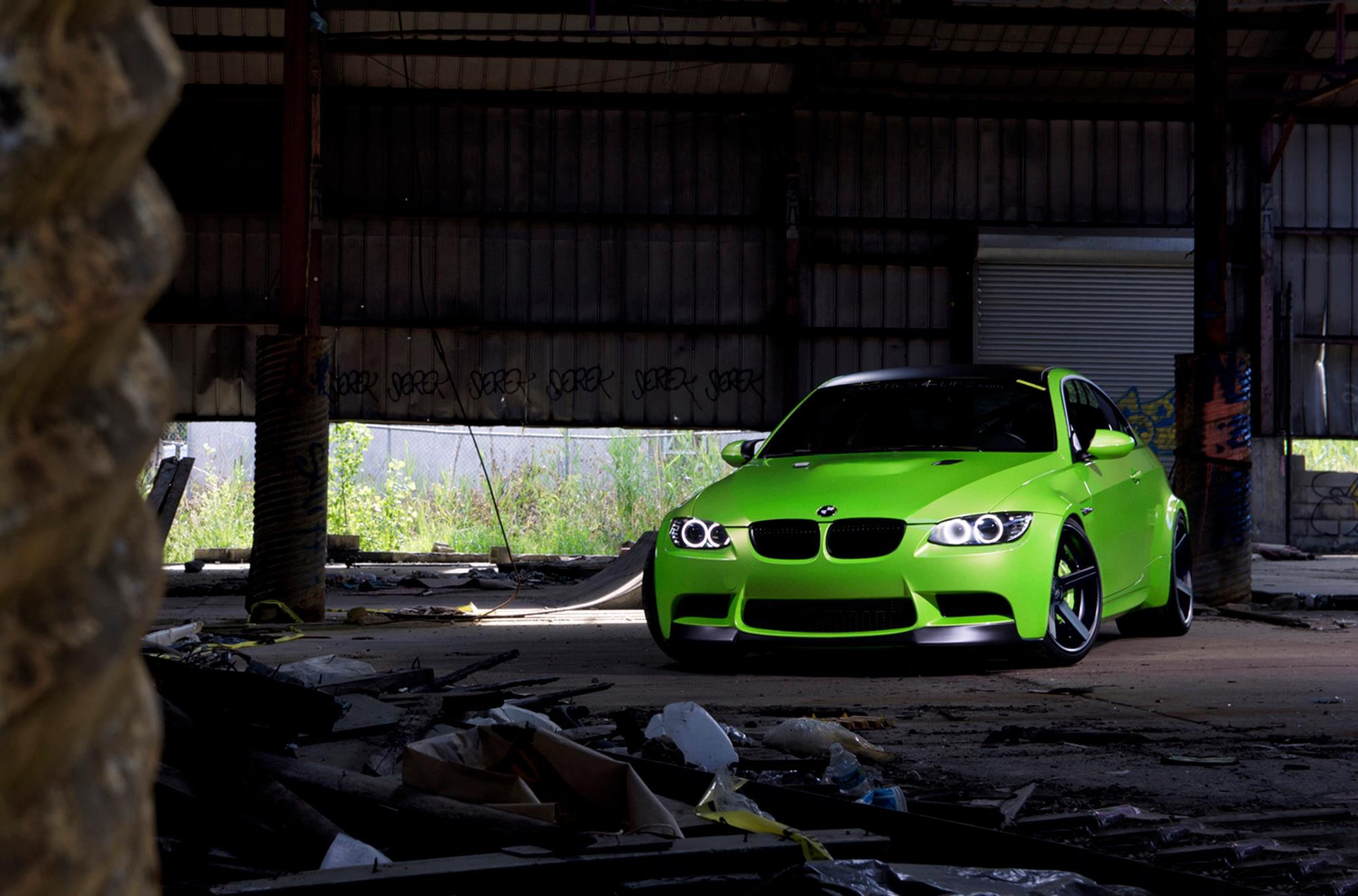 bmw car wallpaper download,land vehicle,vehicle,car,automotive design,green