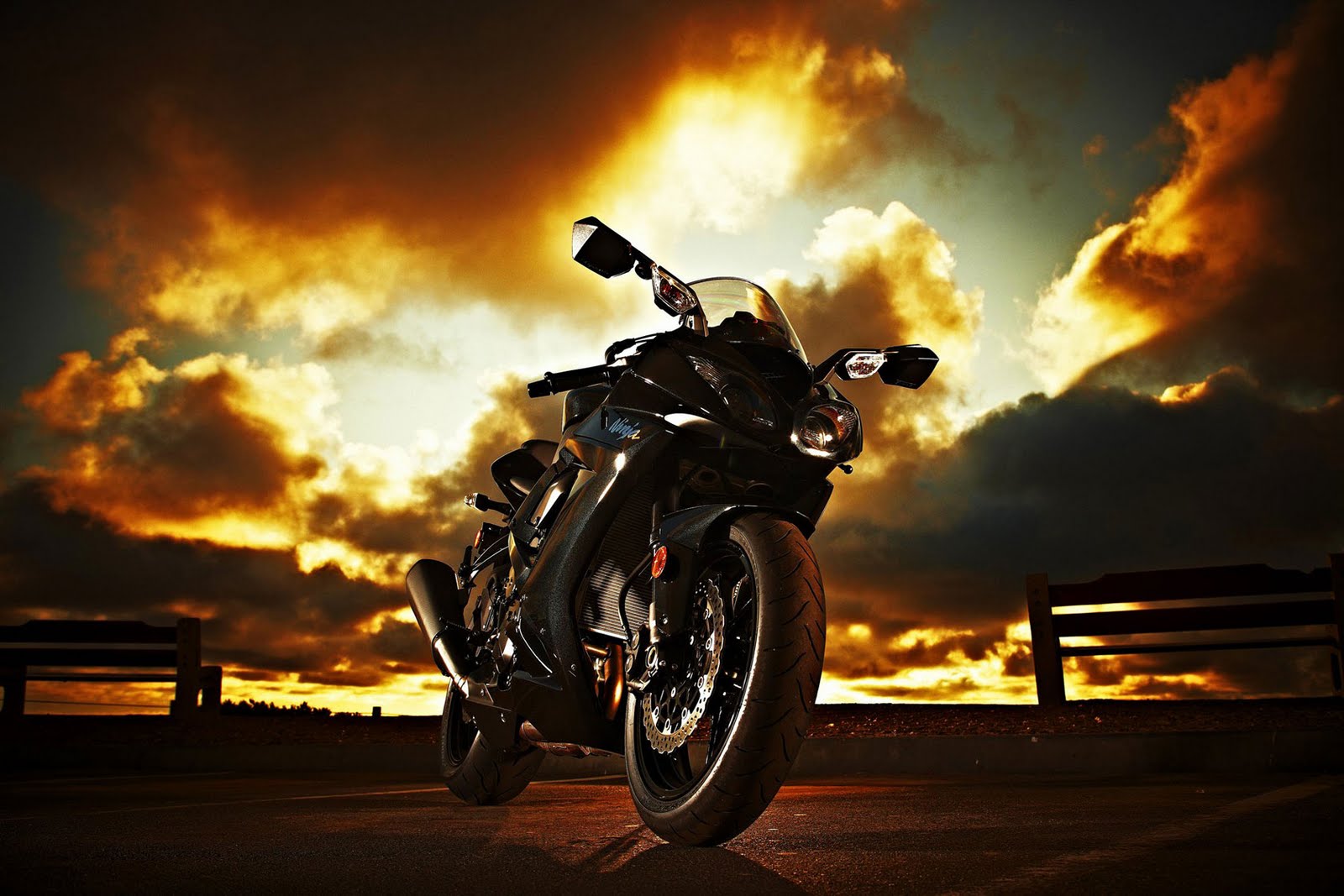 wallpaper motor ninja,motorcycle,stunt performer,vehicle,motorcycling,explosion