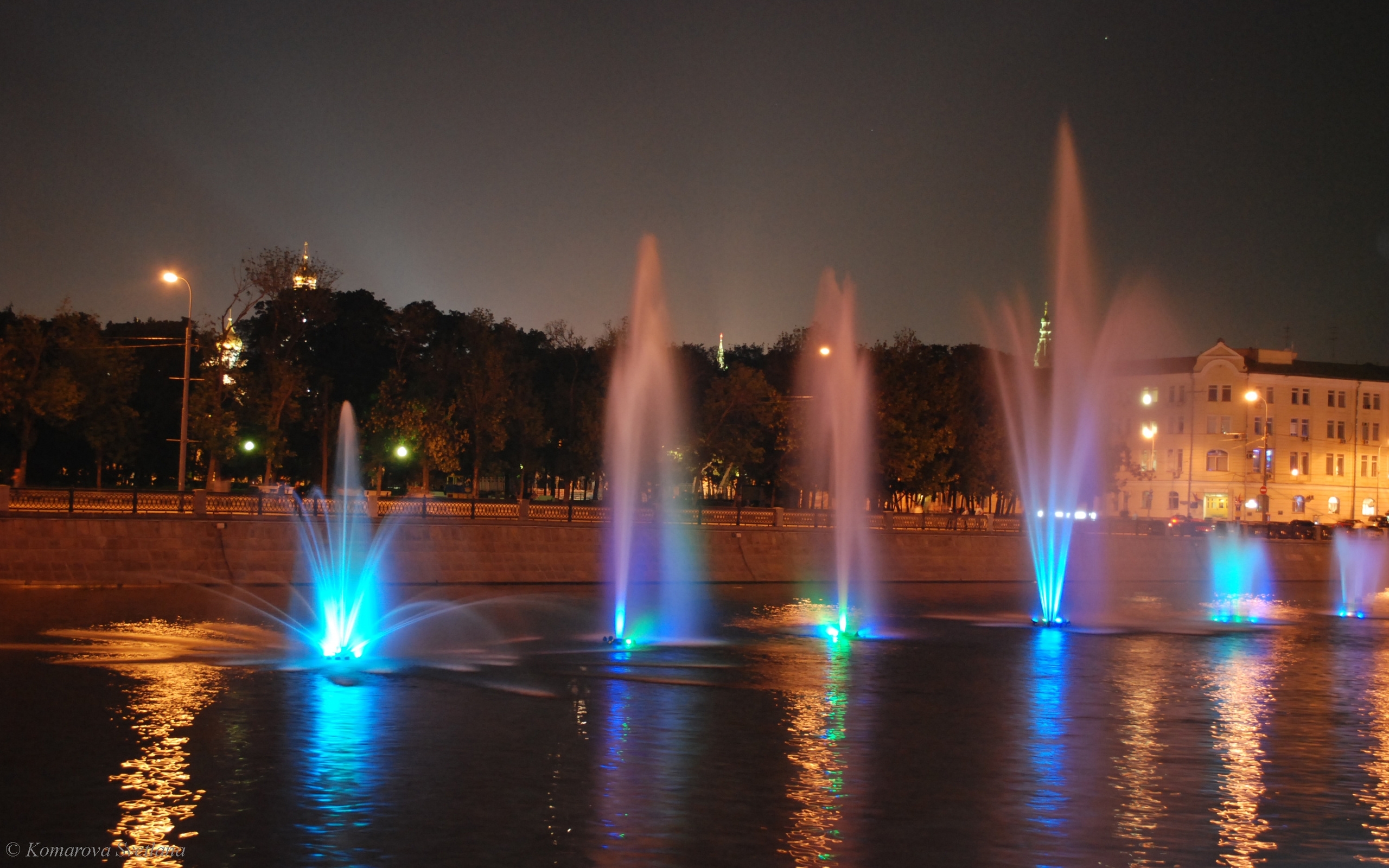 噴水の壁紙,噴水,水,夜,光,反射