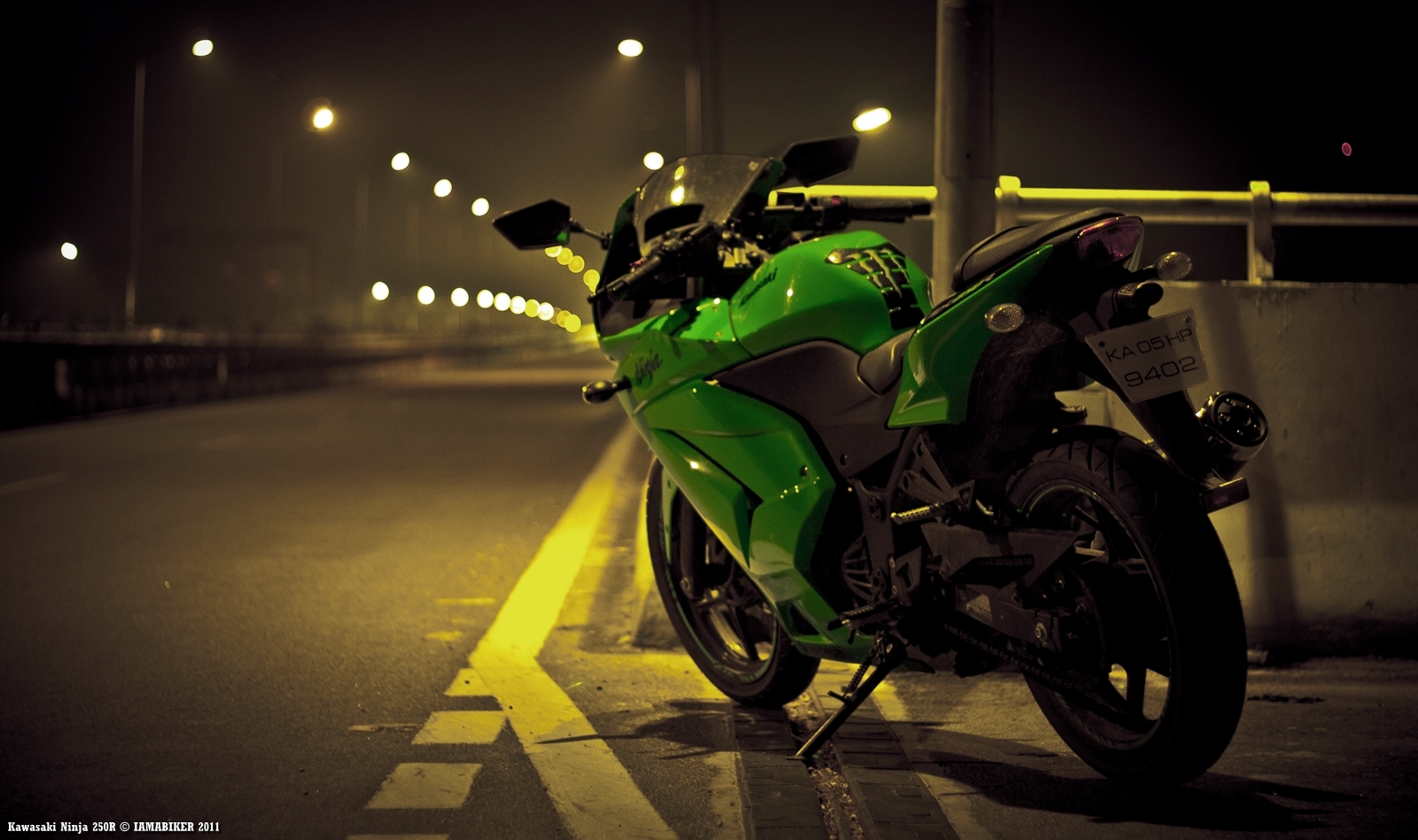 ninja bike wallpaper,land vehicle,motorcycle,vehicle,green,light