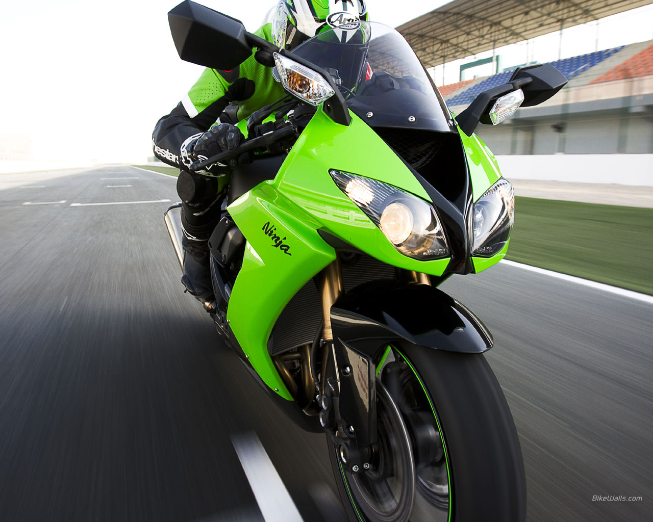 fondo de pantalla de bicicleta ninja,vehículo terrestre,vehículo,motocicleta,carreras de superbike,verde