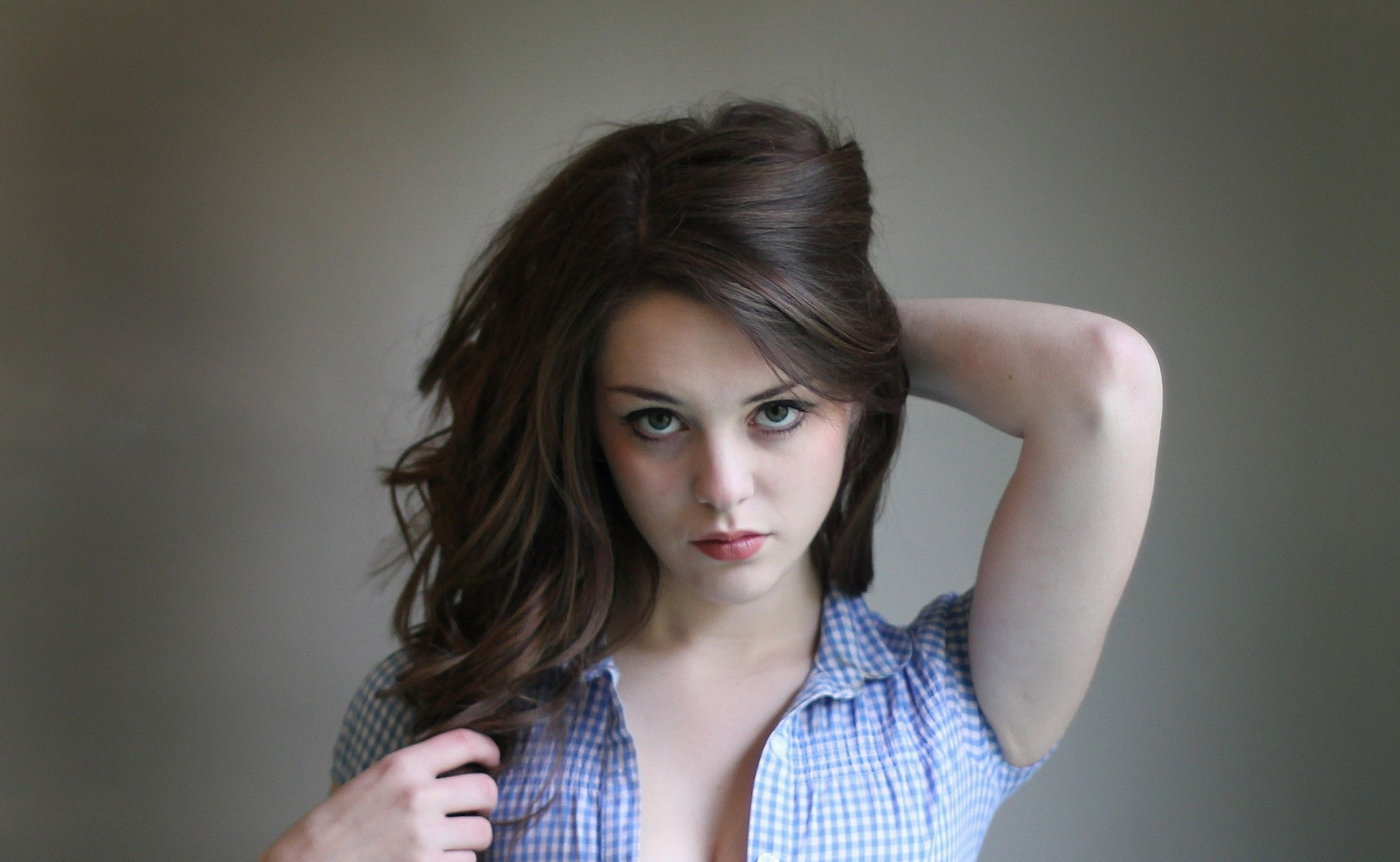 cleavage wallpaper,hair,face,hairstyle,beauty,lip