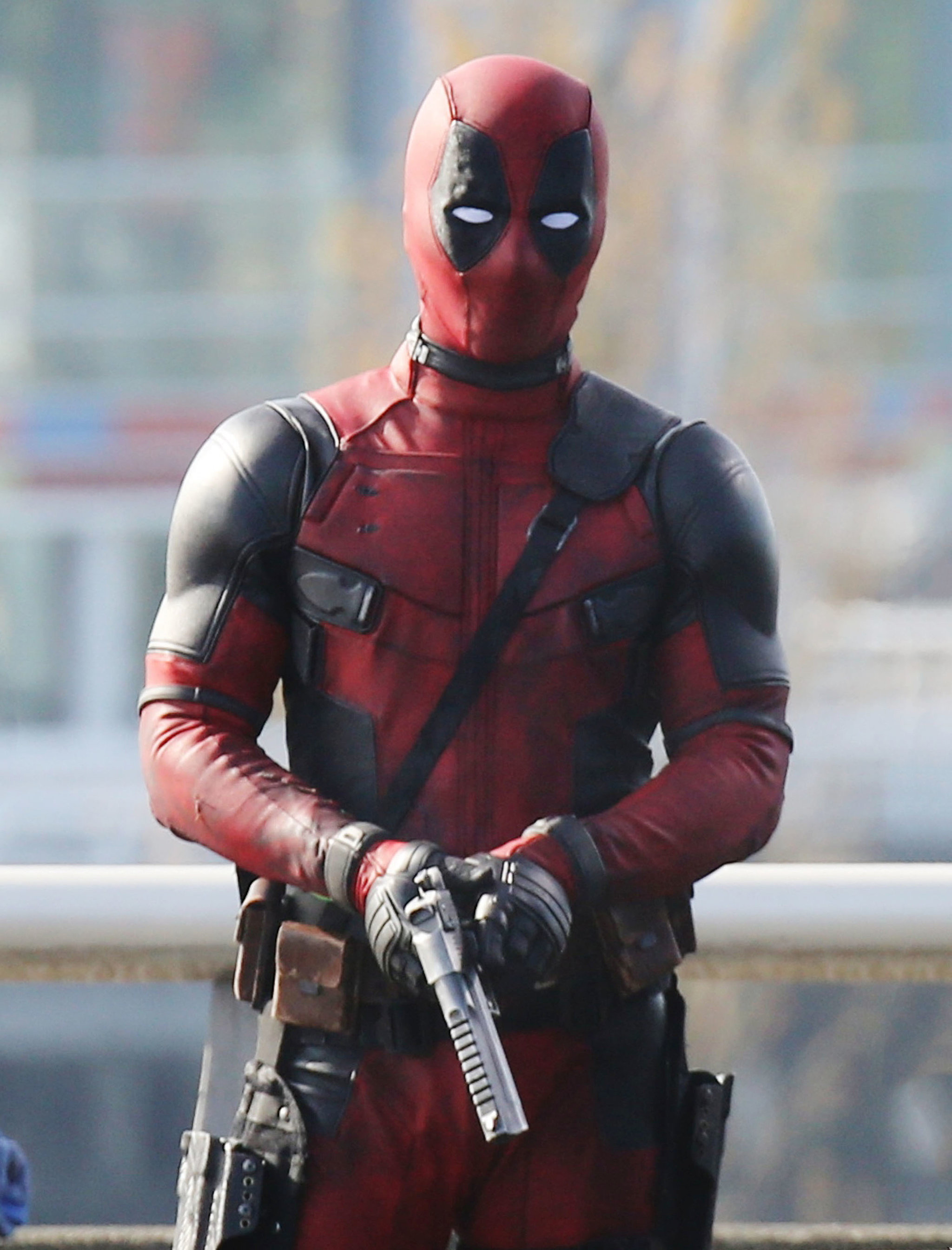 deadpool movie wallpaper,deadpool,superhero,fictional character,suit actor,action figure