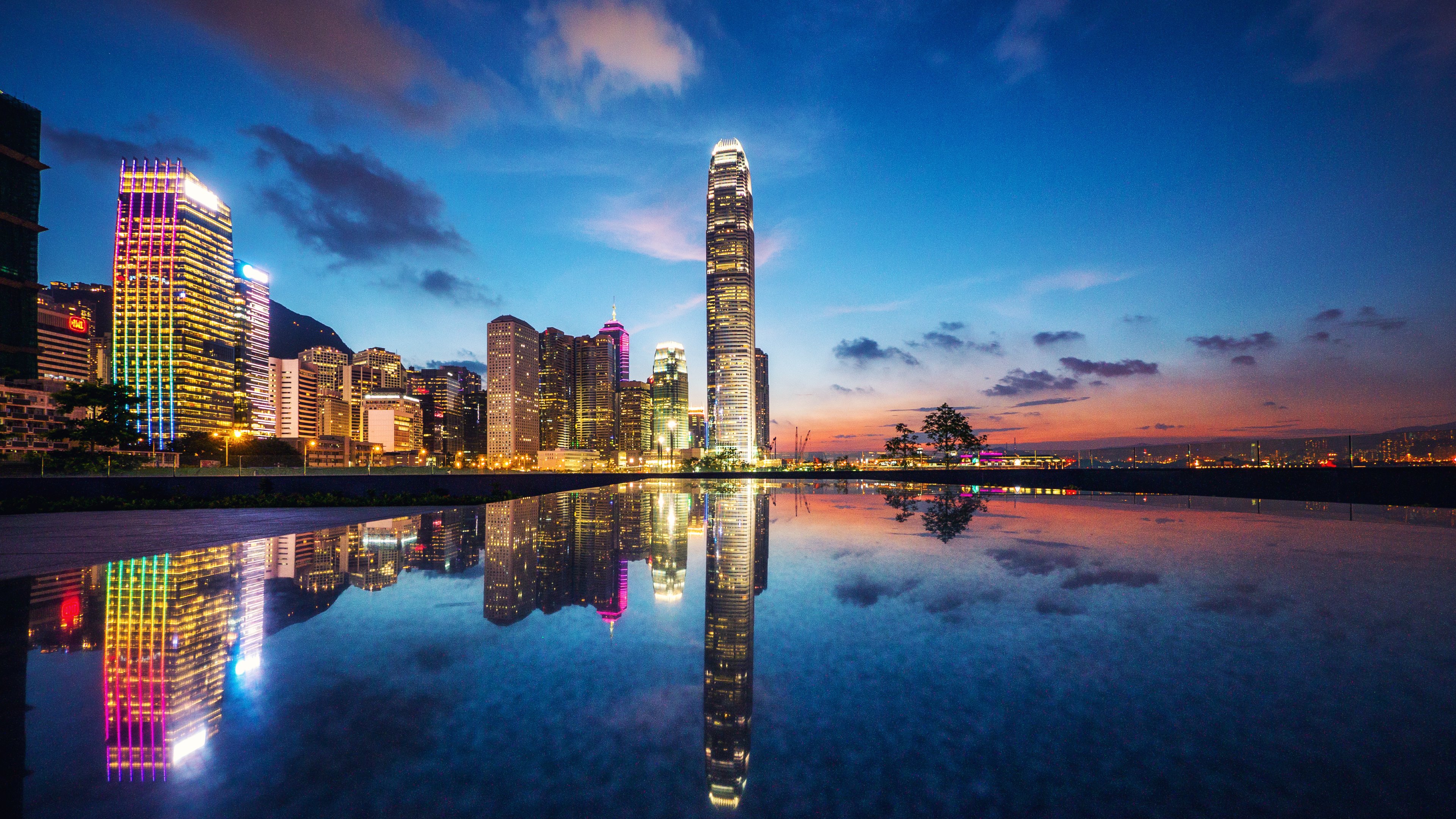 hong kong fondo de pantalla hd,cielo,reflexión,paisaje urbano,área metropolitana,ciudad