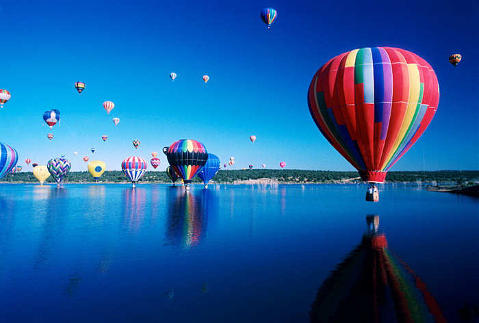 fondos de pantalla balon udara,paseos en globo,globo aerostático,cielo,globo,reflexión