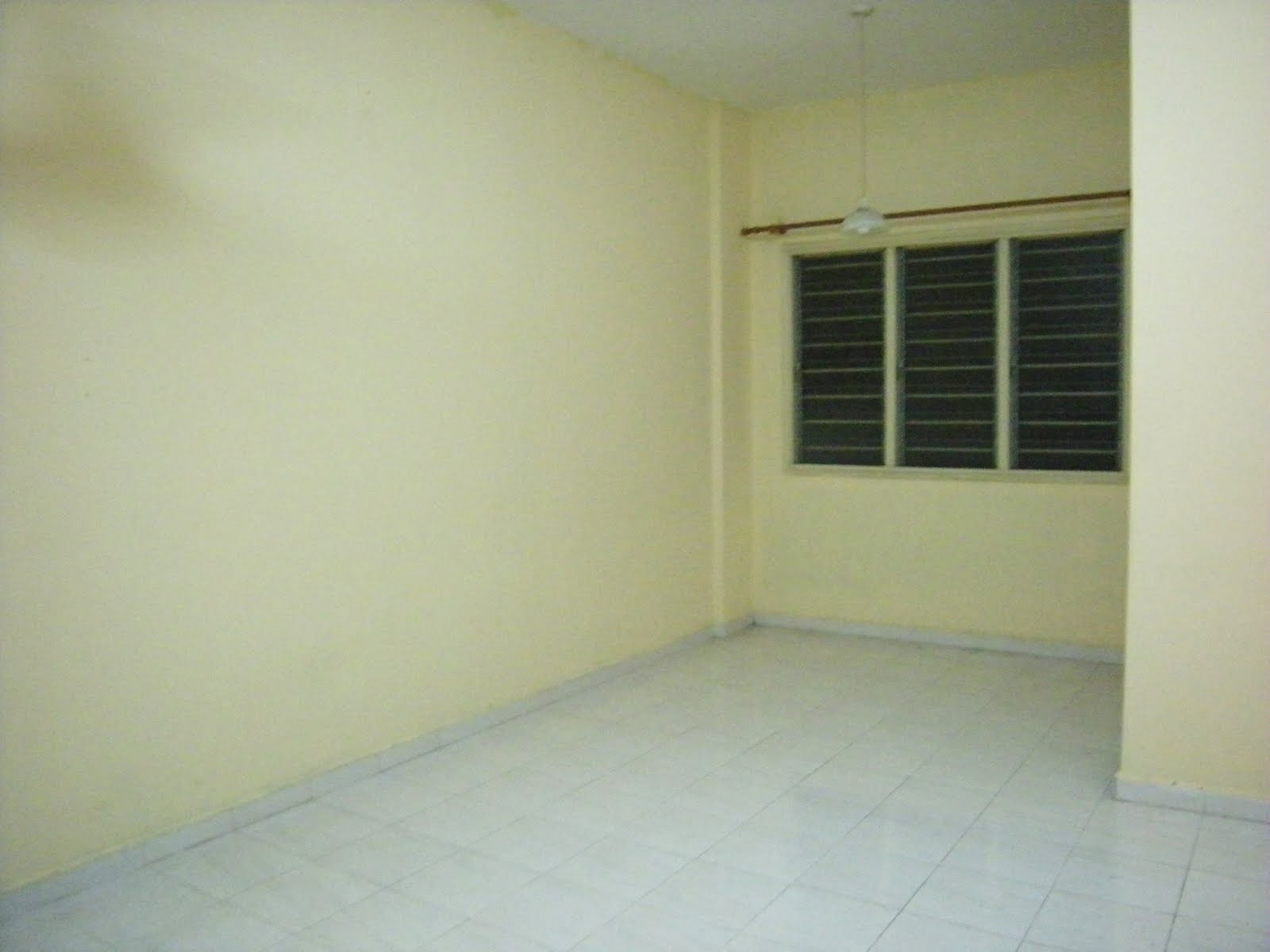 wallpaper dinding ruang tamu murah,property,room,floor,building,real estate