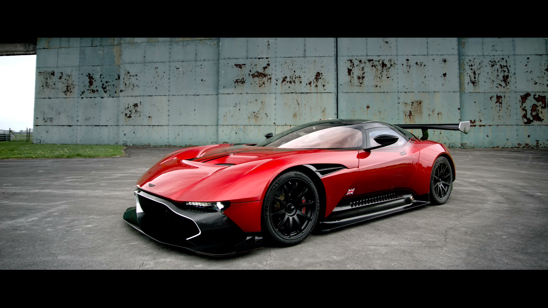 aston martin vulcan wallpaper,land vehicle,vehicle,car,sports car,automotive design