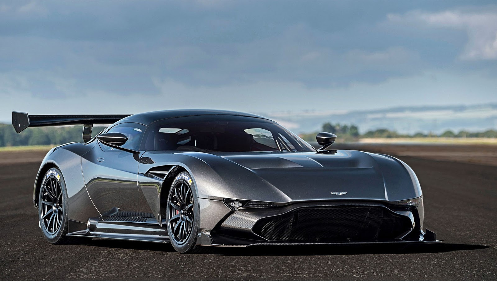 aston martin vulcan wallpaper,land vehicle,vehicle,car,sports car,supercar