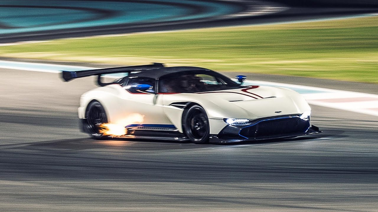 aston martin vulcan wallpaper,land vehicle,vehicle,sports car,supercar,car