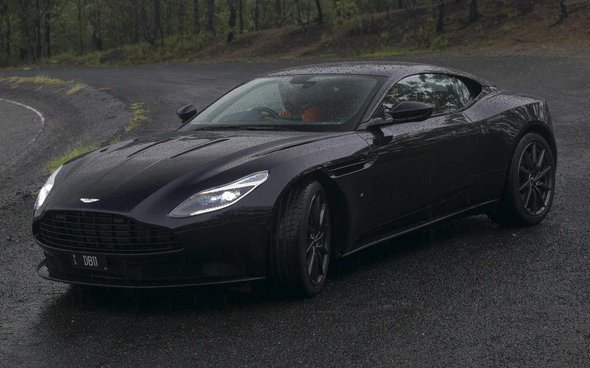 carta da parati aston martin db11,veicolo terrestre,veicolo,auto,auto sportiva,auto performante