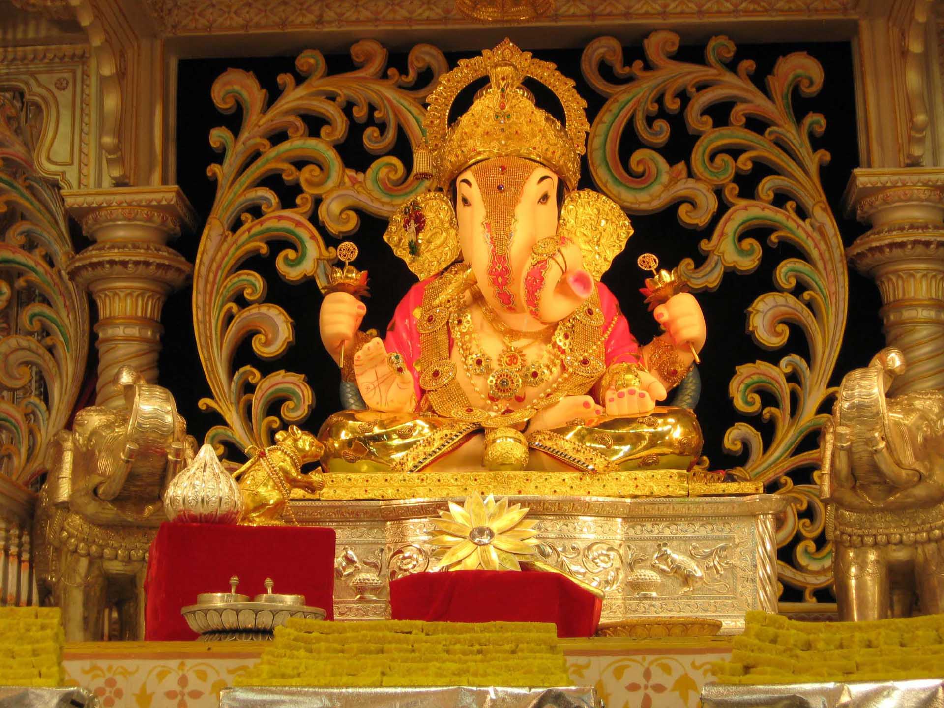 siddhivinayak wallpaper,carving,shrine,temple,hindu temple,place of worship