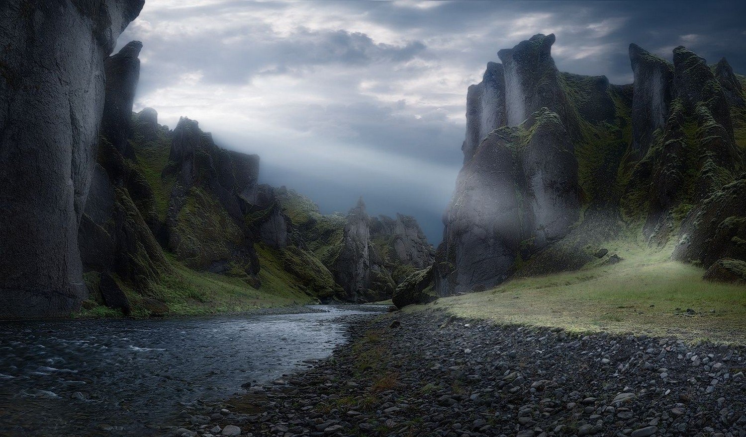 fondo de pantalla pegunungan,paisaje natural,naturaleza,cielo,paisaje,corriente de agua