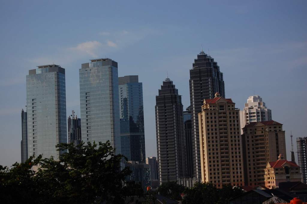 fondo de pantalla gedung,ciudad,área metropolitana,rascacielos,área urbana,horizonte