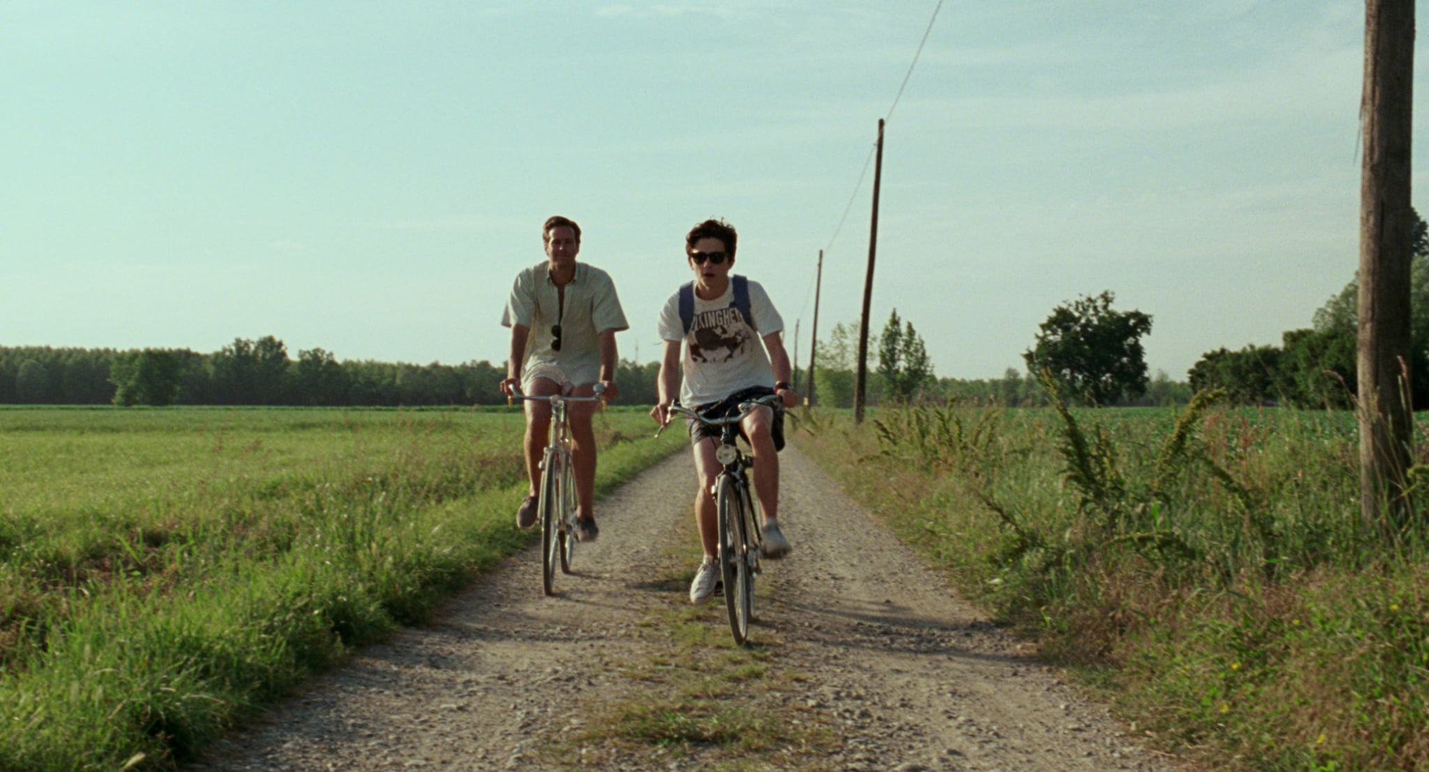 escena de amor fondo de pantalla,ciclismo,bicicleta,recreación al aire libre,vehículo,camino de tierra