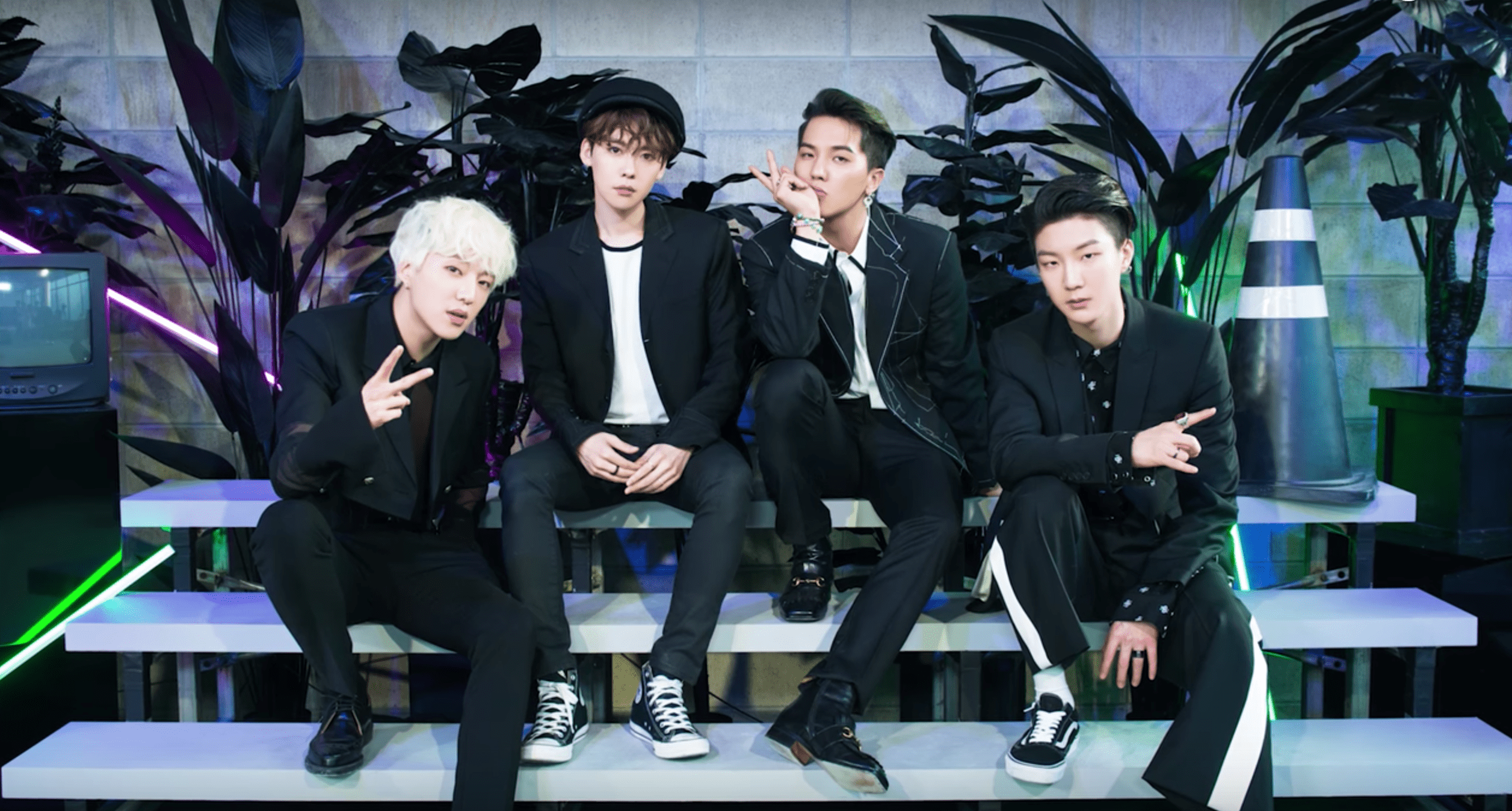 winner wallpaper hd,performance,event,suit,bodyguard,team