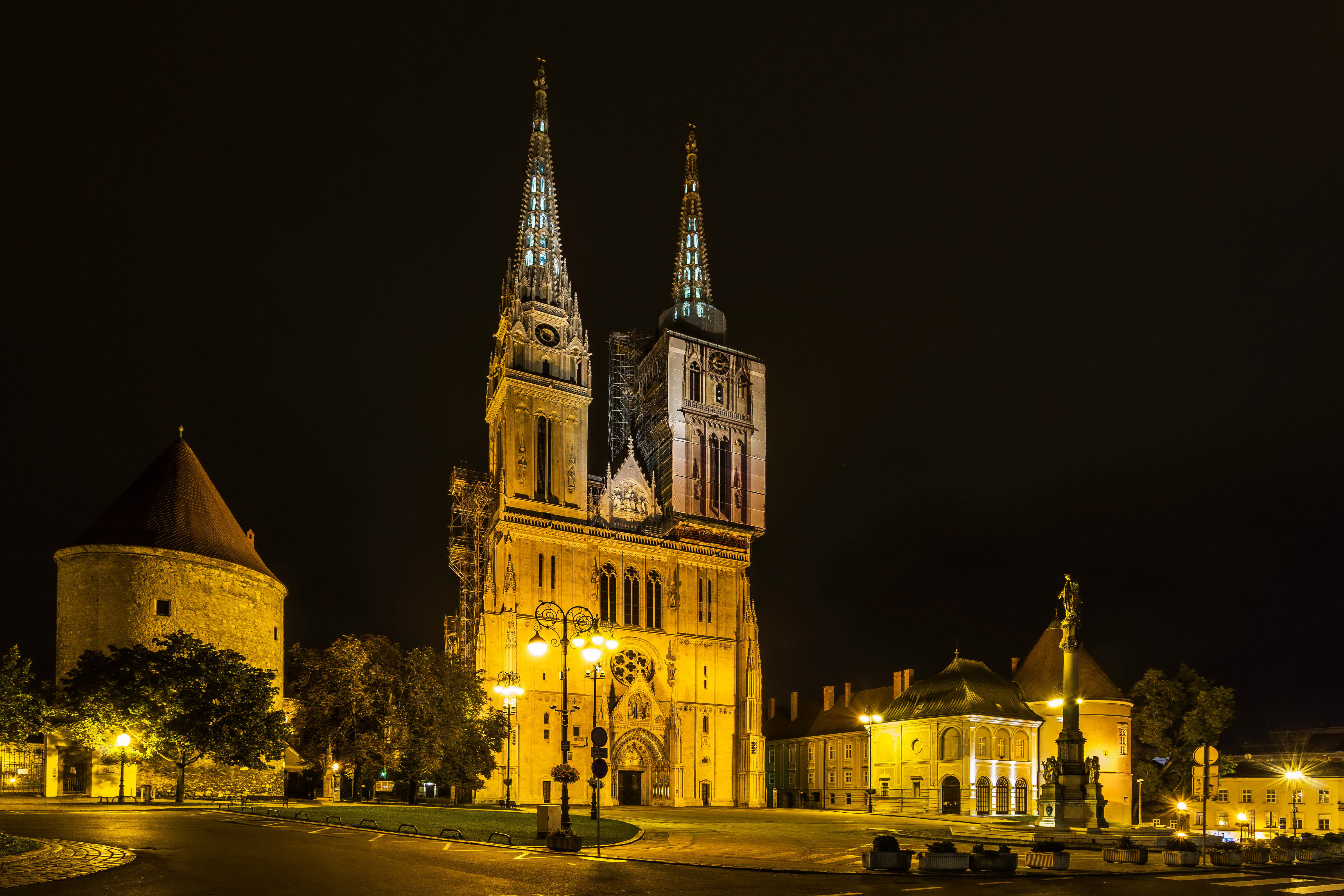 zagreb wallpaper,night,landmark,spire,architecture,sky