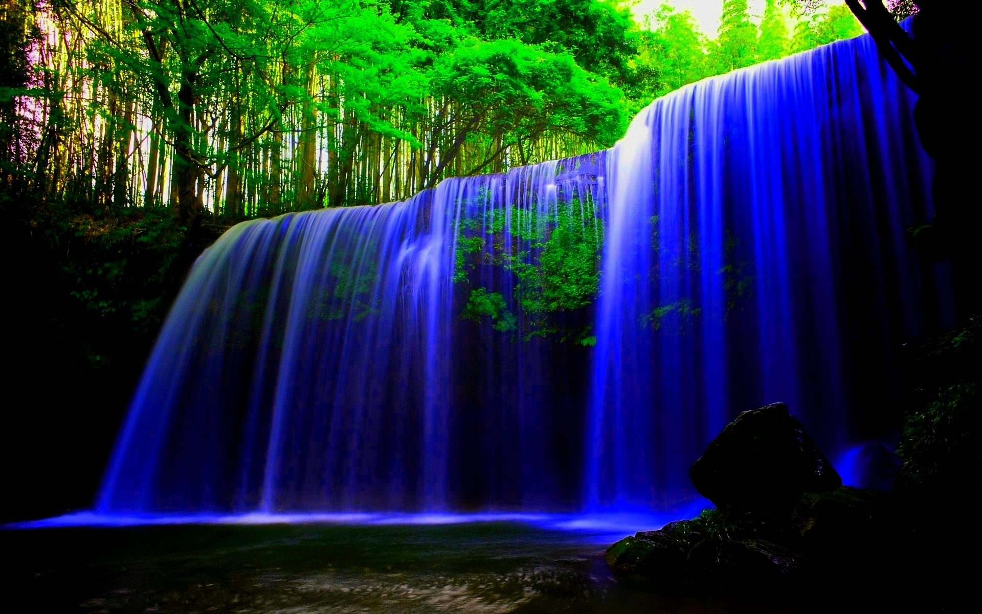 Descarga gratuita de fondos de pantalla de windows cascada naturaleza