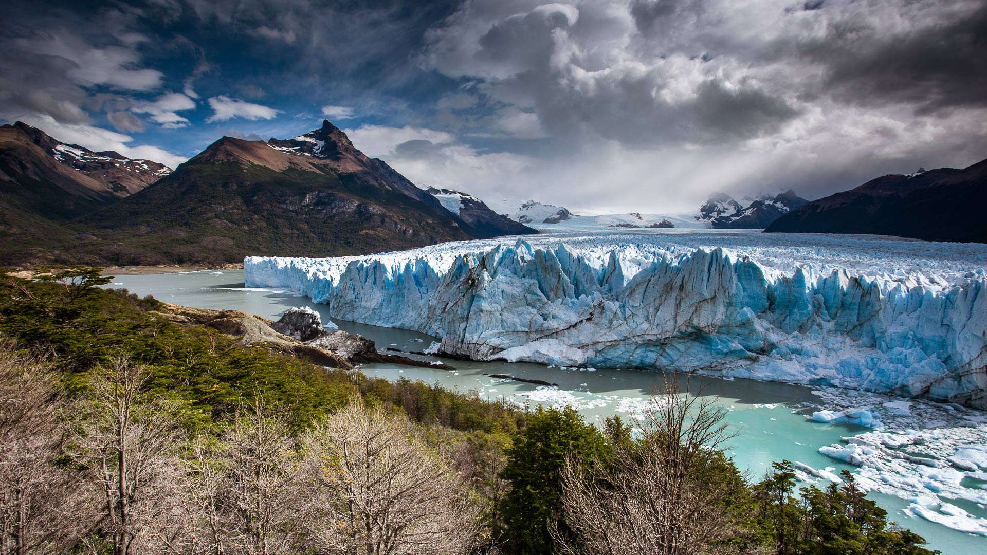 フルhd windows 10壁紙,自然の風景,自然,山,氷河湖,空