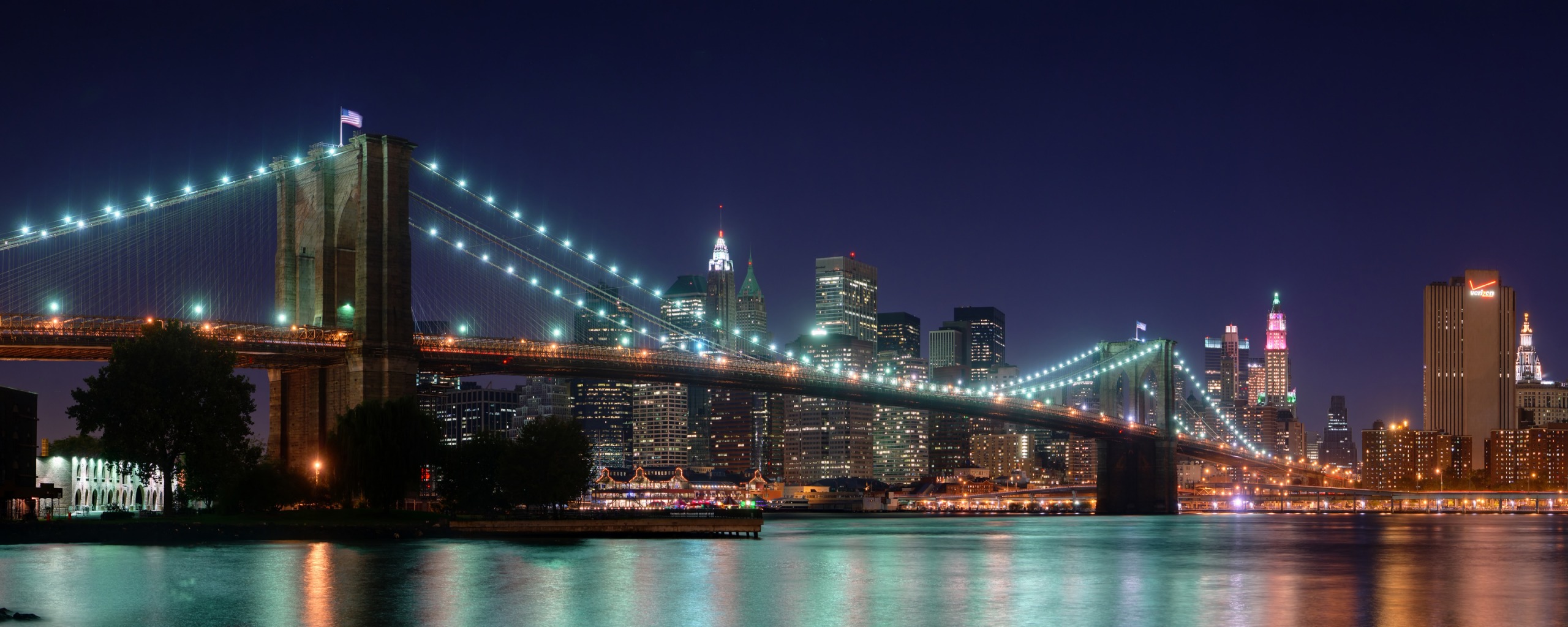 fondos de escritorio panorámicos monitores duales,paisaje urbano,área metropolitana,ciudad,horizonte,noche