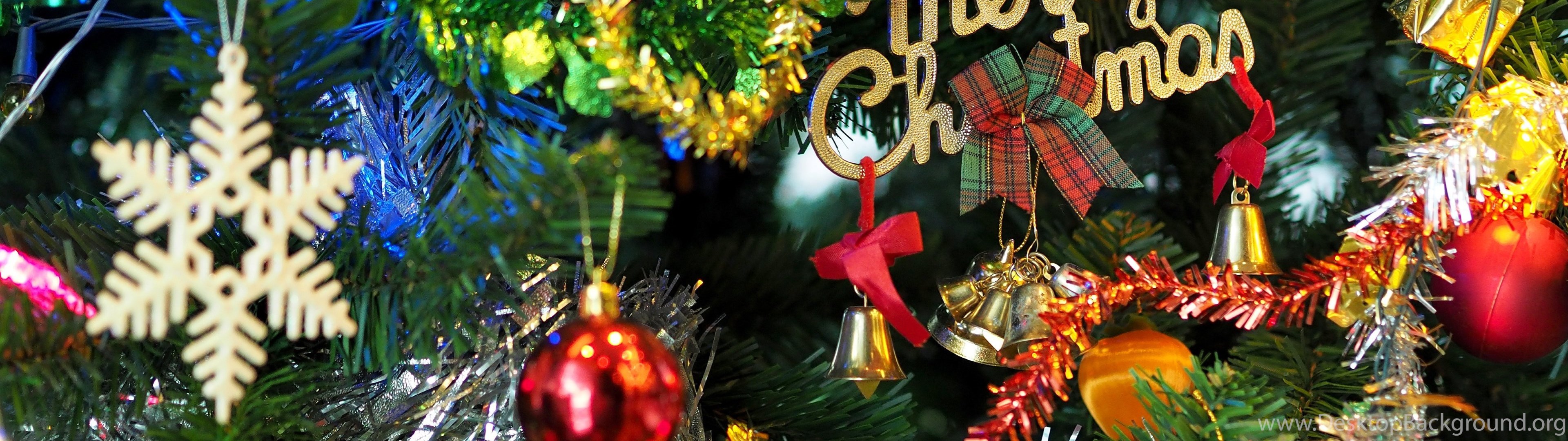dual monitor christmas wallpaper,christmas ornament,christmas decoration,christmas,christmas tree,christmas eve