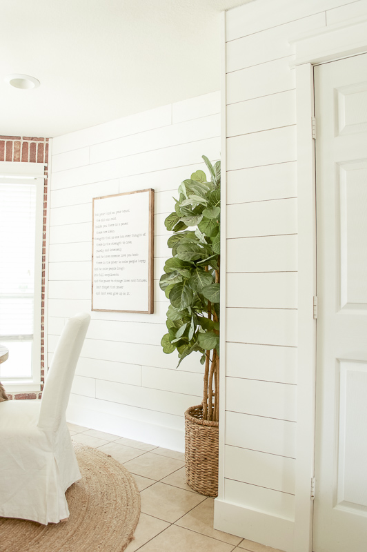 Wow This Dining Room Shiplap Is And Pretty Joanna Gaines