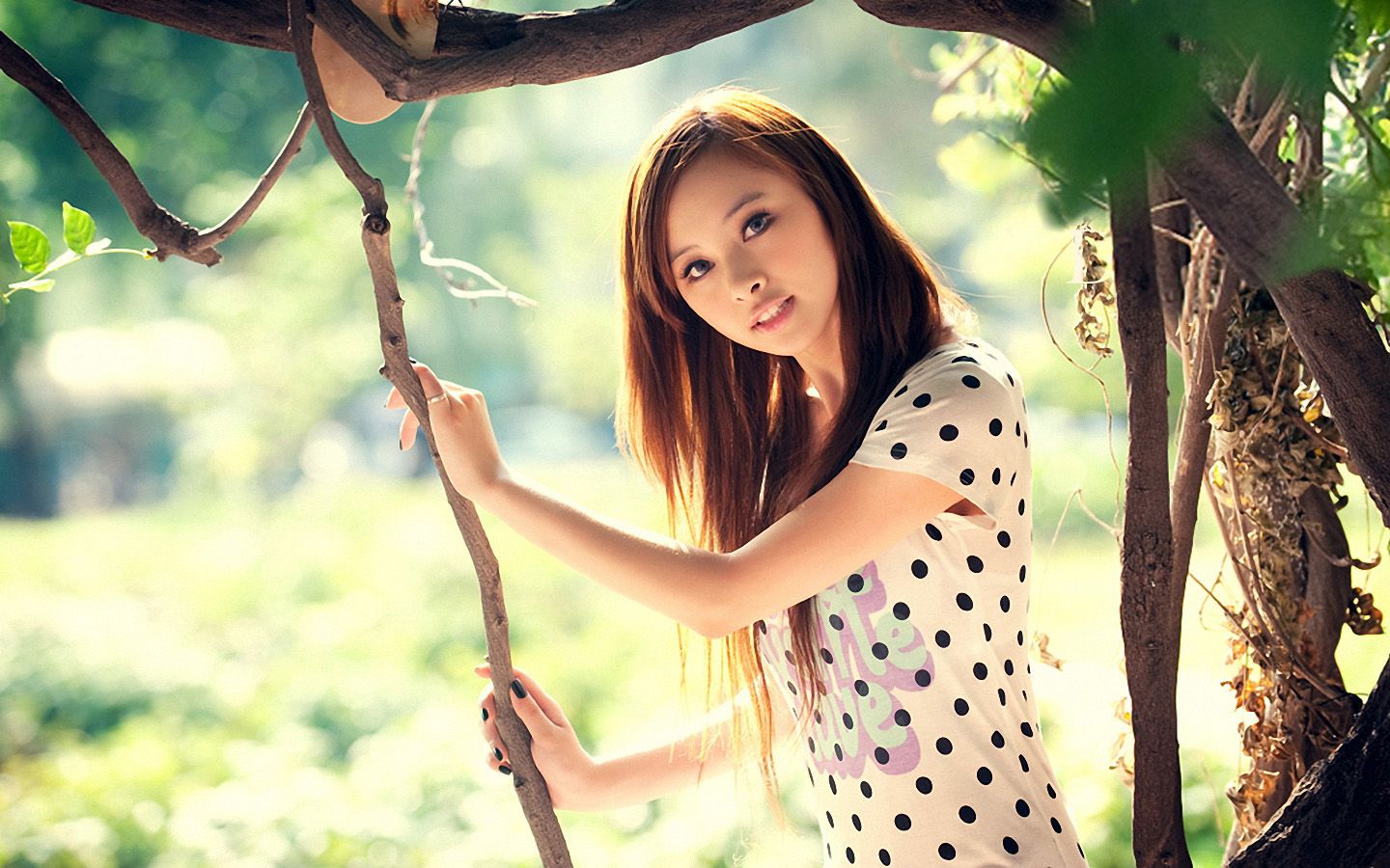 smile girl hd wallpaper,people in nature,nature,beauty,skin,tree