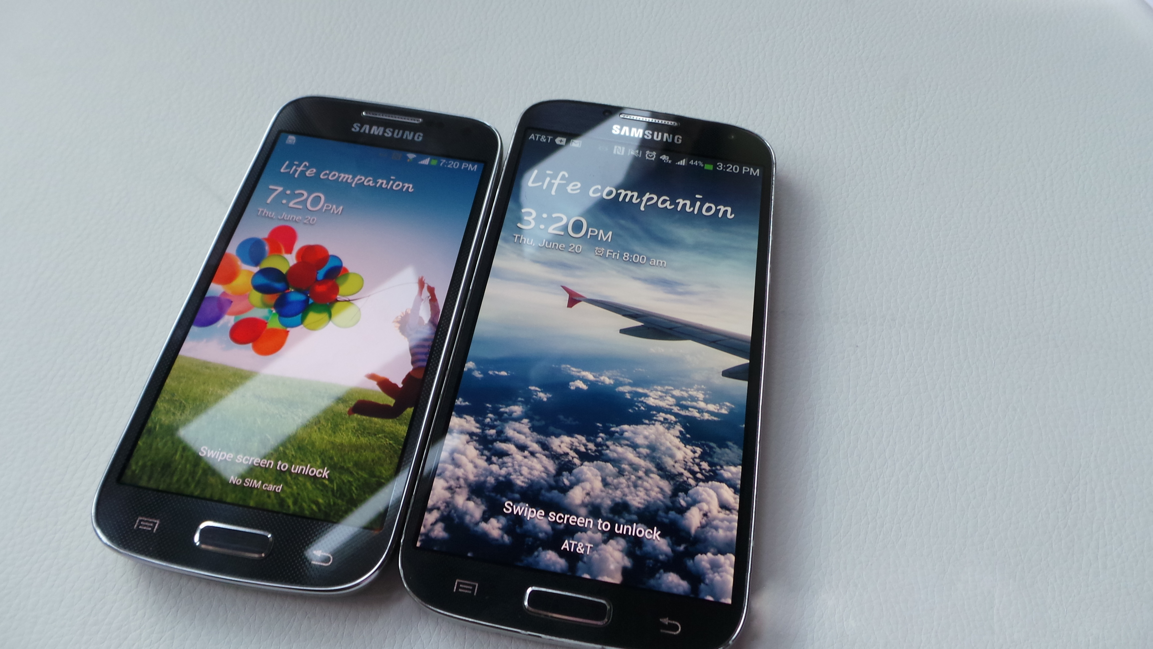 samsung s4 live wallpaper,mobile phone,gadget,communication device,portable communications device,smartphone