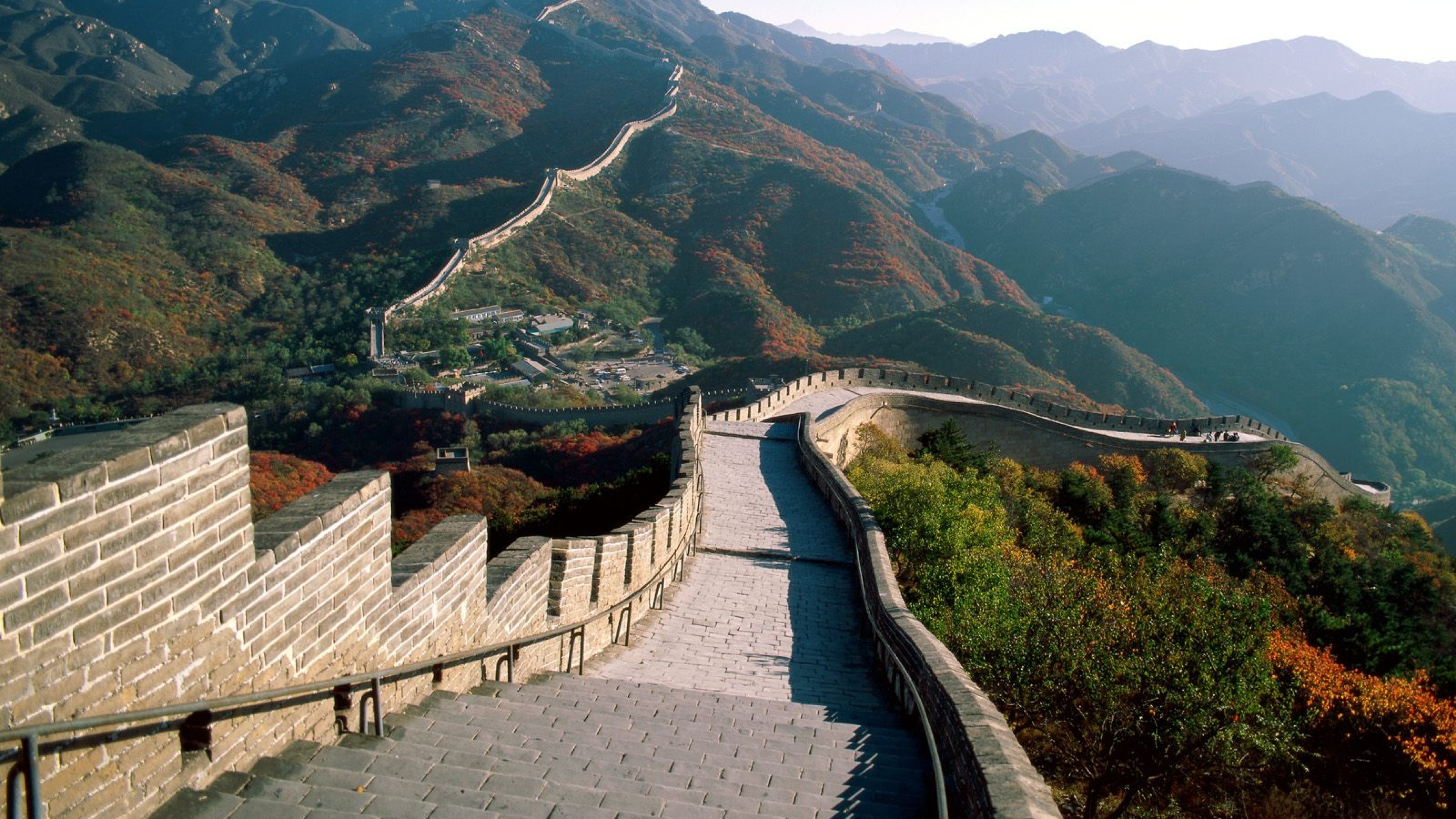 ランドマーク壁紙,丘駅,壁,自然の風景,世界の驚異,山