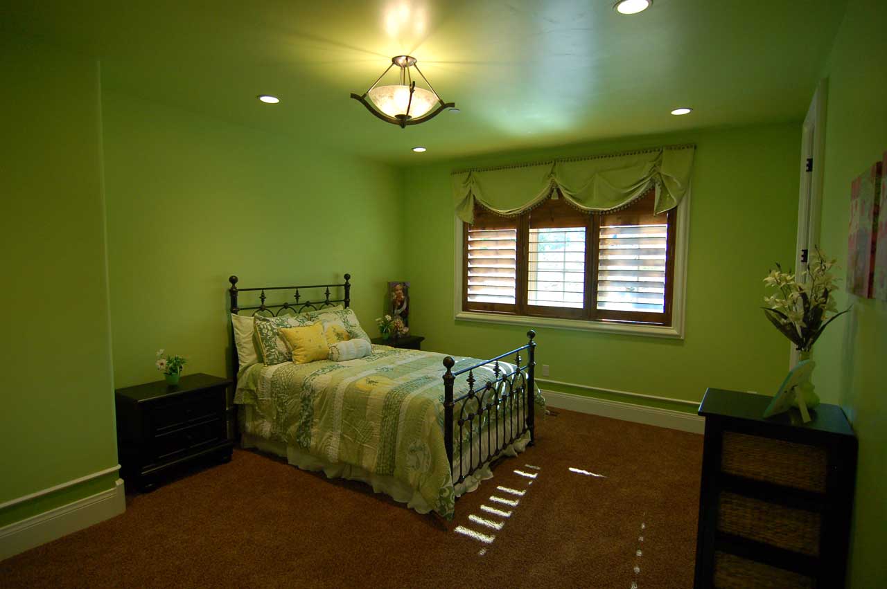 green bedroom wallpaper,room,bedroom,bed,furniture,property