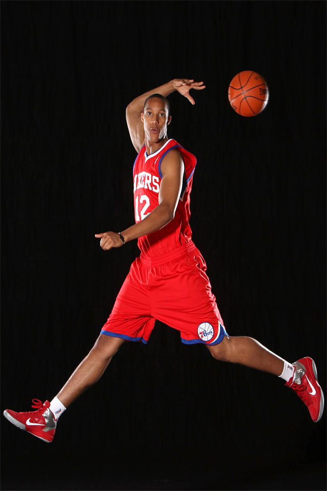 sixers iphone wallpaper,basketball player,basketball,sports,basketball,basketball moves