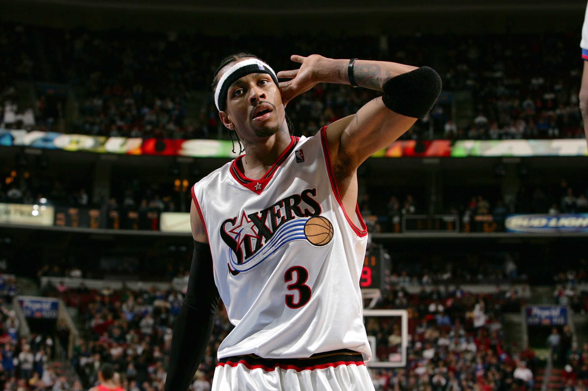 Allen Iverson Iphone Wallpaper Sports Team Sport Ball Game Tournament Sport Venue Wallpaperuse