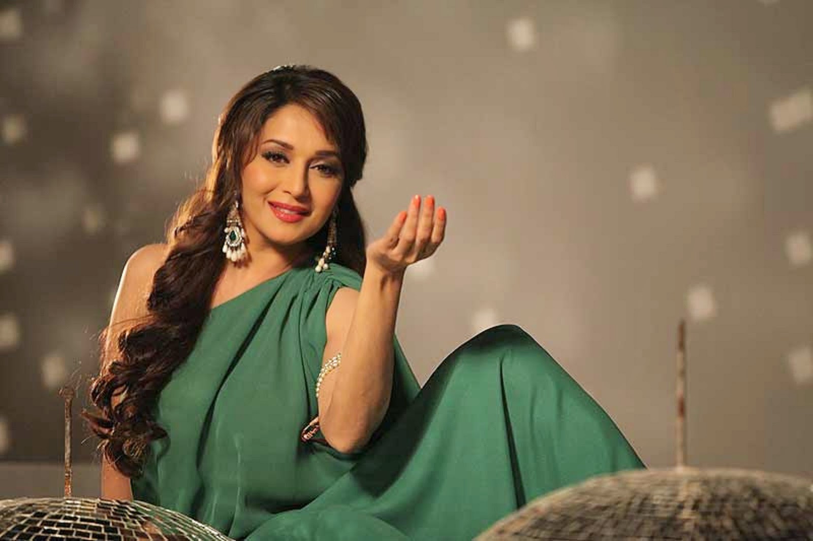 madhuri dixit hd wallpaper,beauty,photo shoot,photography,long hair,formal wear