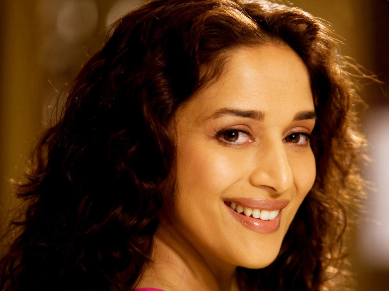 madhuri dixit hd wallpaper,haar,gesicht,augenbraue,frisur,stirn