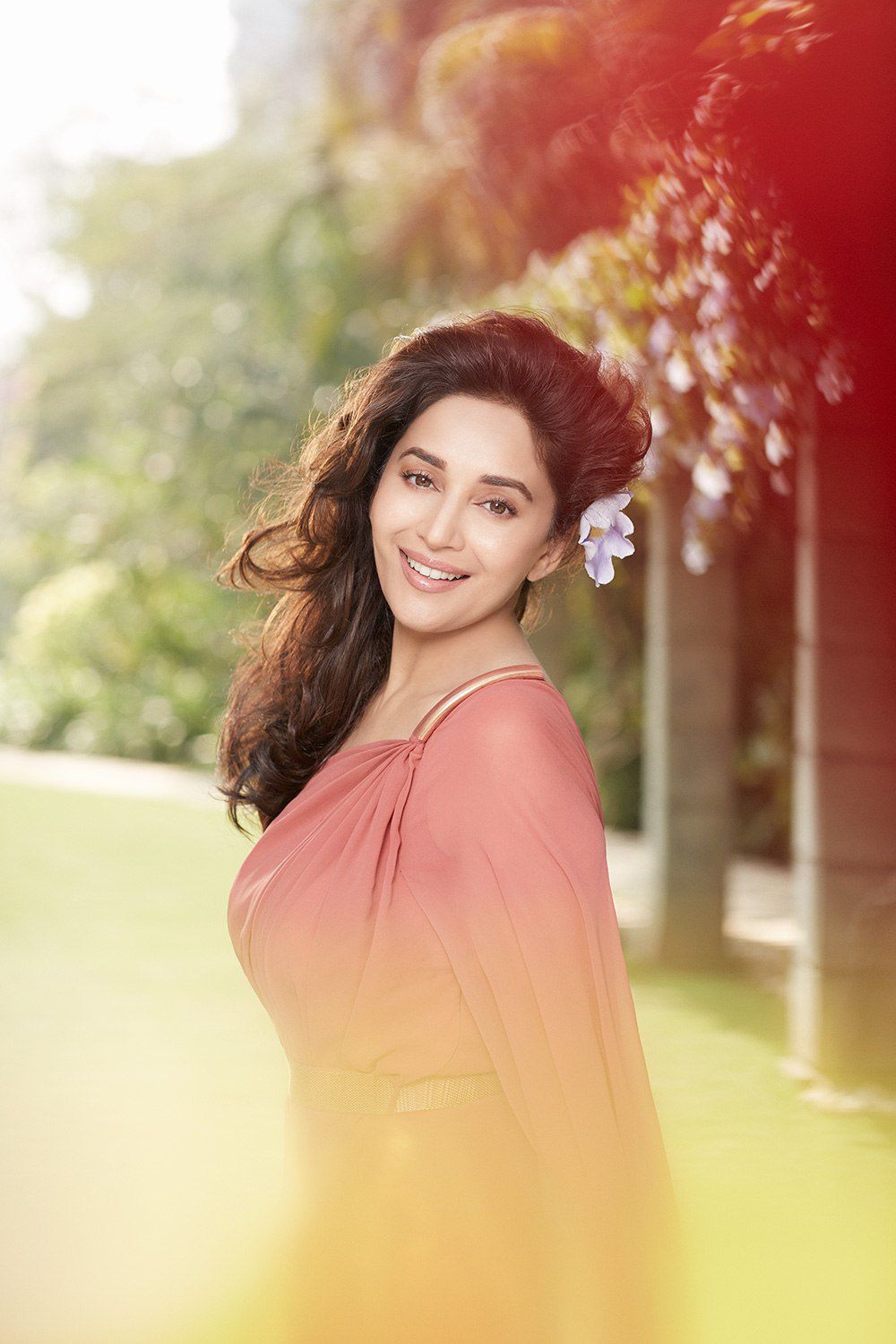 madhuri dixit hd wallpaper,skin,beauty,pink,hairstyle,smile