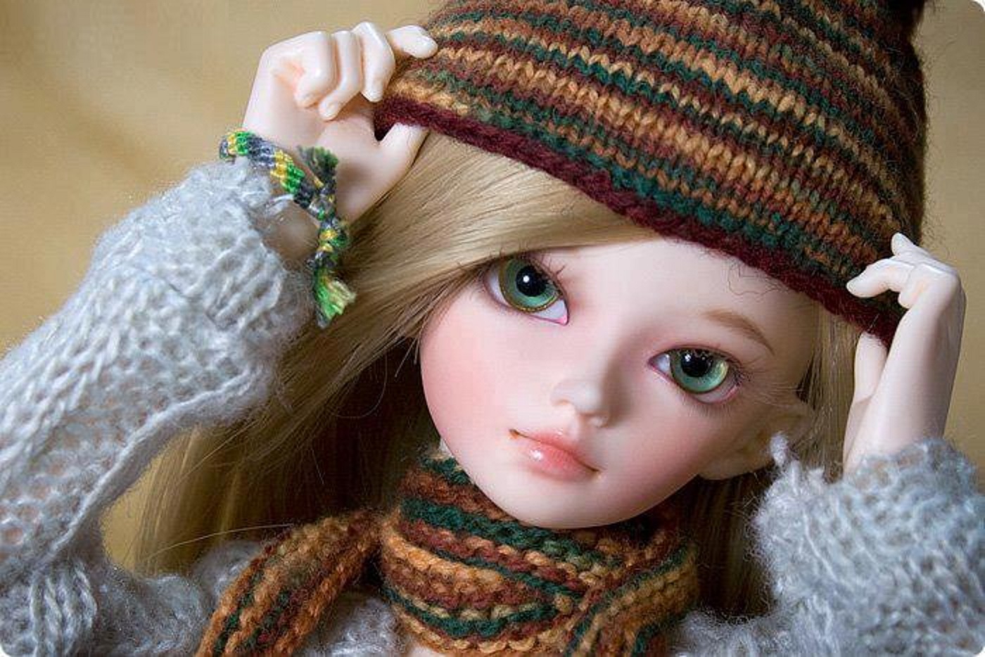 baby doll wallpaper free download,face,clothing,wool,skin,doll