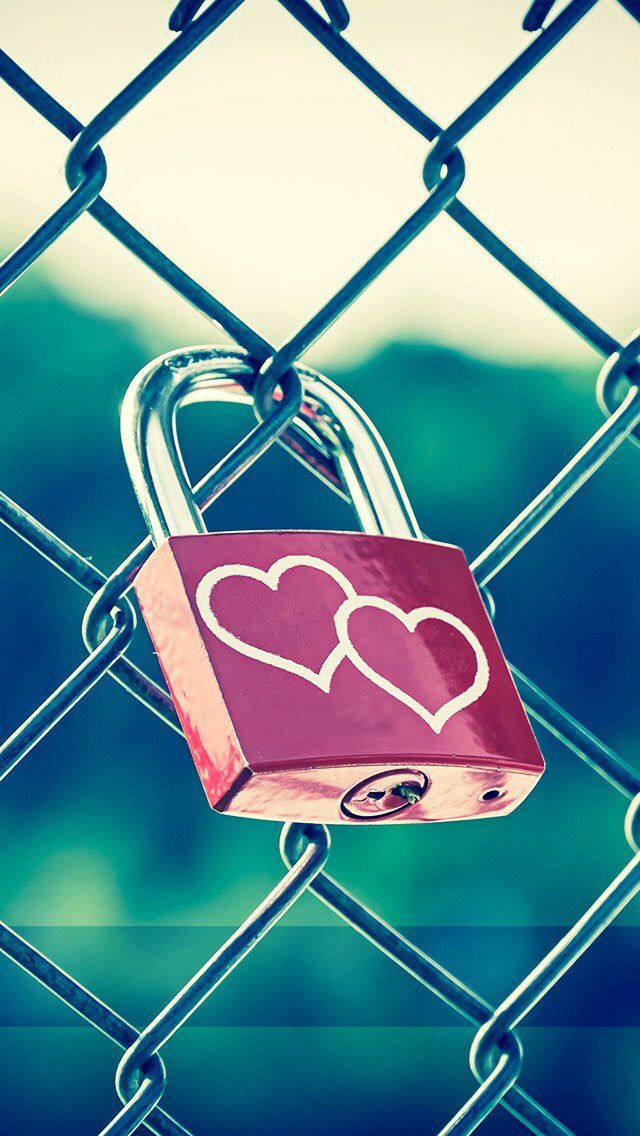 wallpaper tumblr feminino,padlock,lock,heart,love